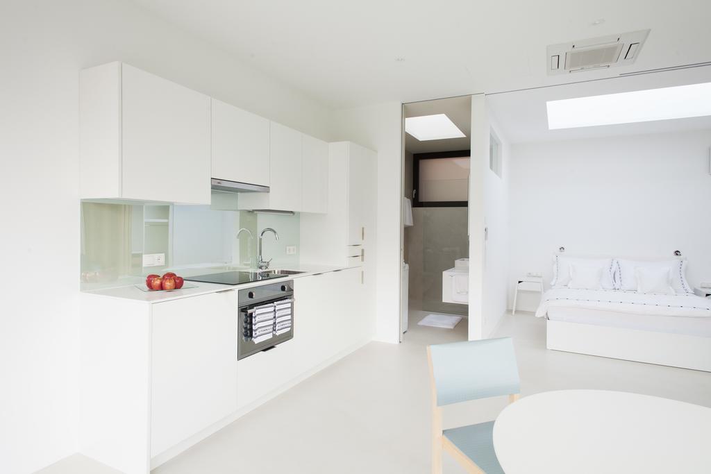 Mirror Houses Bolzano Bilik gambar